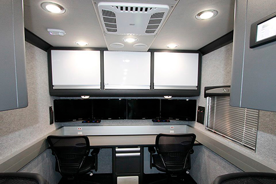 LDV Vehicle interior with E-Plex